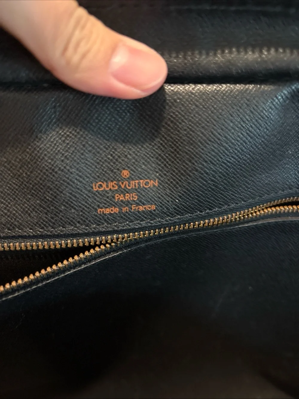 Louis Vuitton BA0996 Porte Documents Voyage Black Epi Handbag